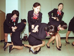 Addestramento anti–terrorismo della Korean Air (@Getty Images).