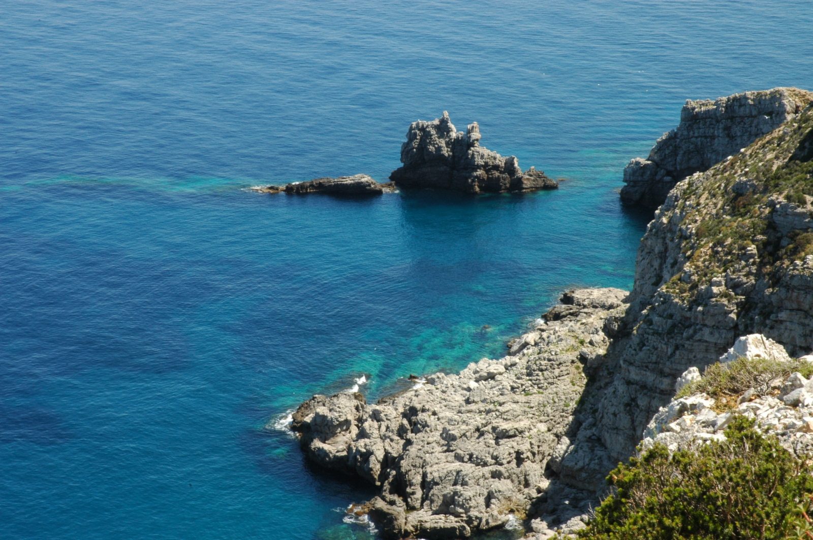 Marettimo, scoglio del cammello. Foto di Francesco Crippa