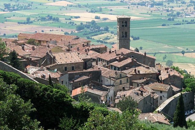 Cortona: un magico borgo medievale tra Toscana e Umbria