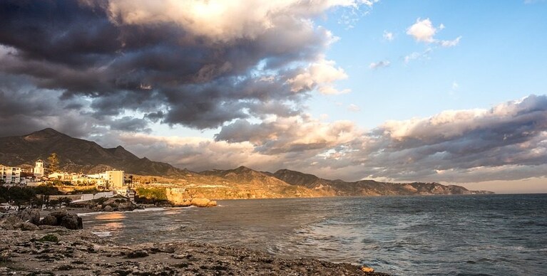 Tramonto sulla spiaggia di Malaga