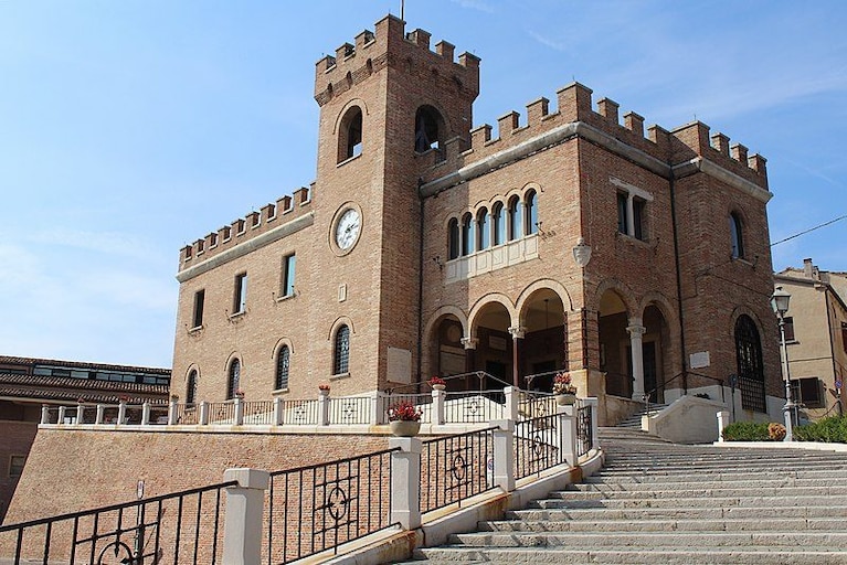 Palazzo comunale di Mondolfo