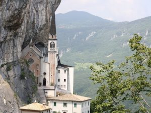 Santuario della Madonna della Corona