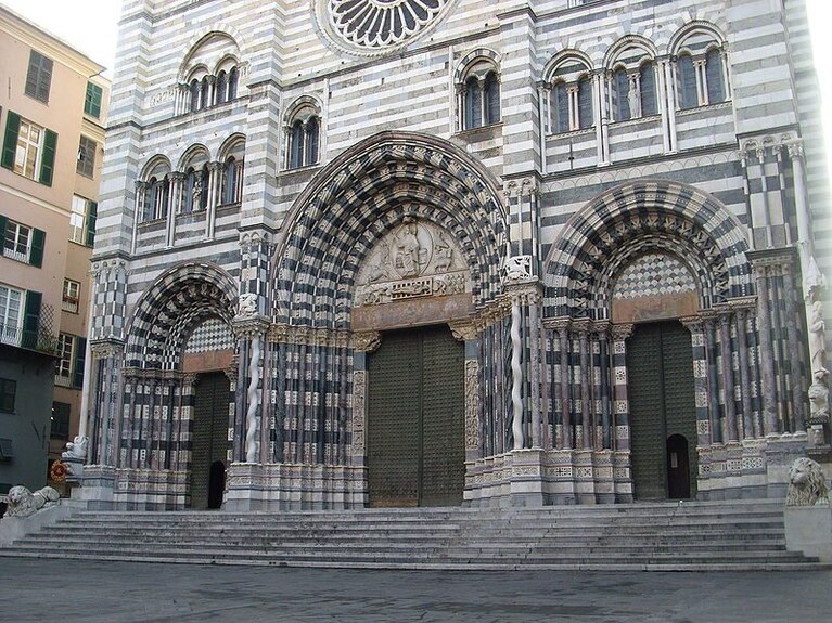Facciata della Cattedrale di San Lorenzo