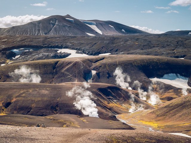 Laugavegur – Foto di <a href="https://www.flickr.com/photos/simonmatzinger/15877537836" target="_blank" rel="nofollow noopener">Simon Matzinger</a>
