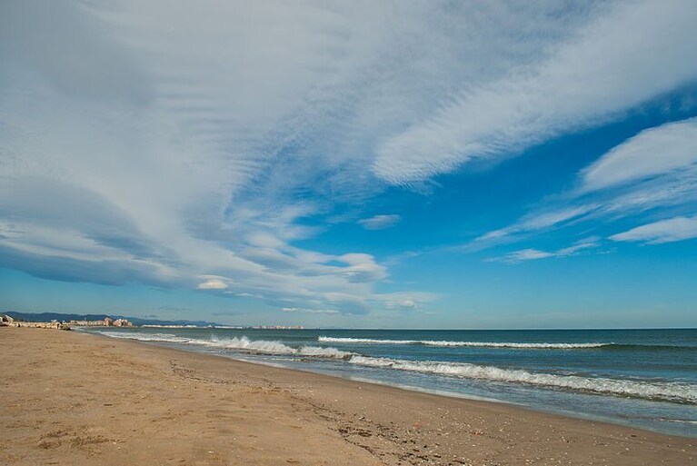 Malvarrosa Beach di Valencia