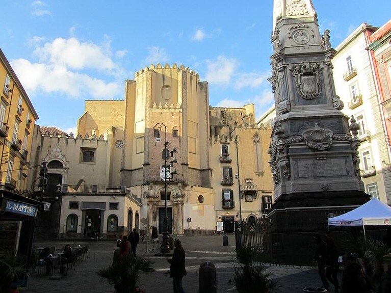 Piazza Domenico Maggiore
