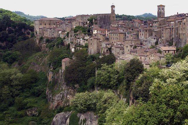 Sorano – Foto di <a href="https://www.flickr.com/photos/ee_biggs/14253251382" target="_blank" rel="nofollow noopener">Biggs</a>