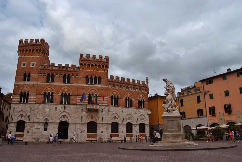 Grosseto., Foto di <a href="https://pixabay.com/it/photos/piazza–toscana–grosseto–medioevo–399360/" target="_blank" rel="nofollow noopener">Alan</a>