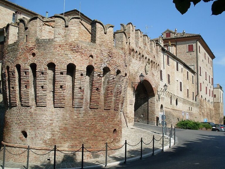 Porta Nuova, Corinaldo