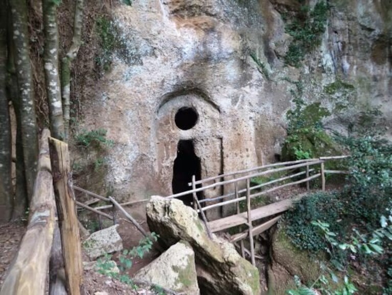 Ingresso Eremo di Poggio Conte