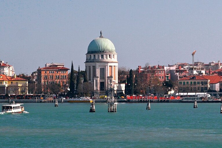 Tempio votivo lido di venezia