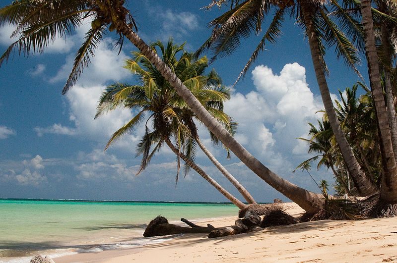Otto Beach – Little Corn Island. Foto di <a href="https://commons.wikimedia.org/wiki/File:Otto_Beach,_Little_Corn_Island.jpg" target="_blank" rel="nofollow noopener">Brian Johnson & Dane Kantner</a>