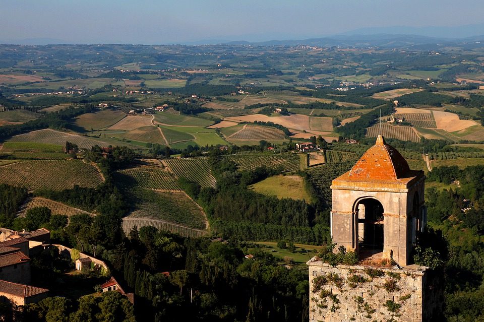 Luoghi insoliti in Toscana. Foto di <a href="https://commons.wikimedia.org/wiki/File:Toscana_(25820992818).jpg" target="_blank" rel="nofollow noopener">Deensel</a>