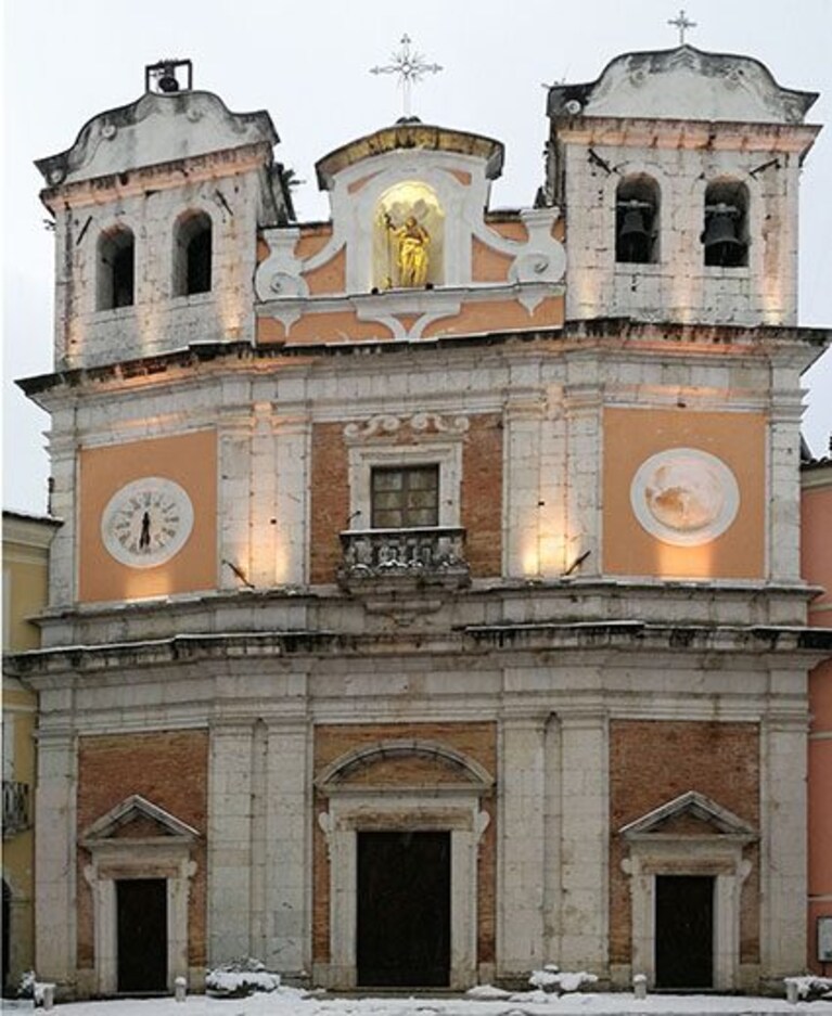 Facciata della chiesa di Santa Maria Assunta ad Atina