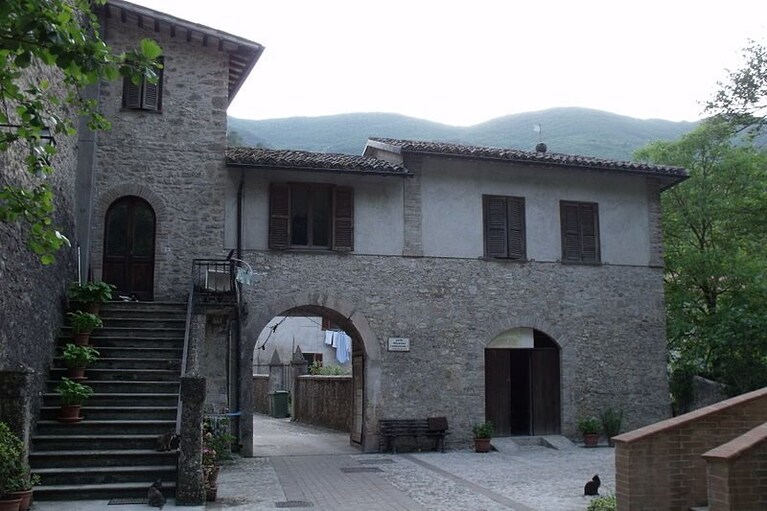 Porta Valcasana a Scheggino