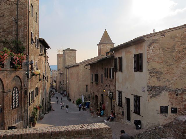 Certaldo Alta, Sant’Agostino – Foto <a href="https://it.wikipedia.org/wiki/File:Certaldo_alta,_sant%27agostino,_00.JPG" target="_blank" rel="nofollow noopener">Wikipedia</a>