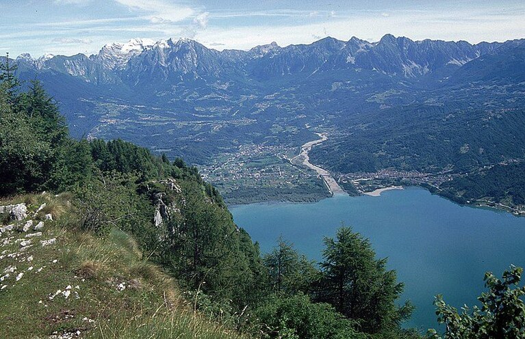 Lago di Santa Croce