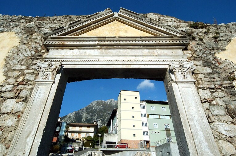 Rovina della chiesa della Beata Vergine delle Grazie
