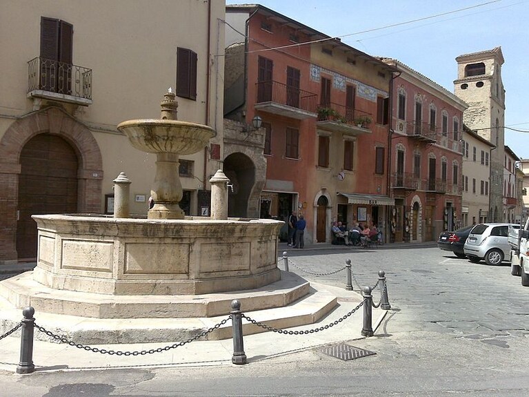 Piazza Consoli a Deruta