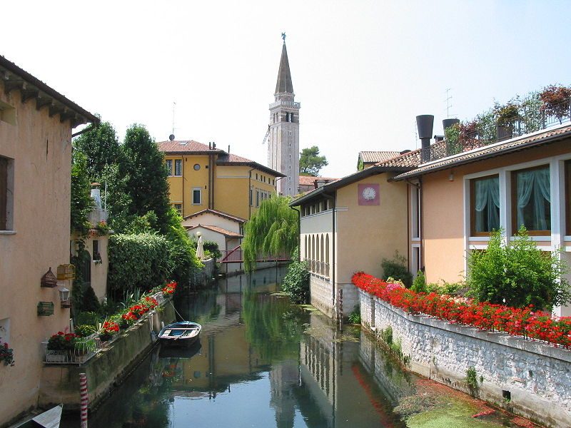 Sacile. Foto di <a href="https://it.wikipedia.org/wiki/File:Sacile–Livenza1.jpg" target="_blank" rel="nofollow noopener">Dani 7C3</a>