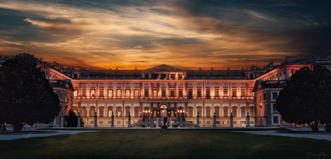 Villa Reale Monza. Foto di <a href="https://pixabay.com/it/photos/villa–reale–monza–parco–villa–4638107/" target="_blank" rel="nofollow noopener">fabrio_it</a>
