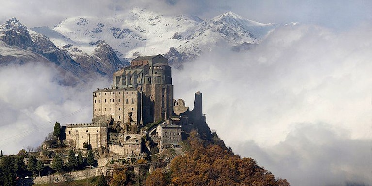 La Sacra di San Michele in veste autunnale