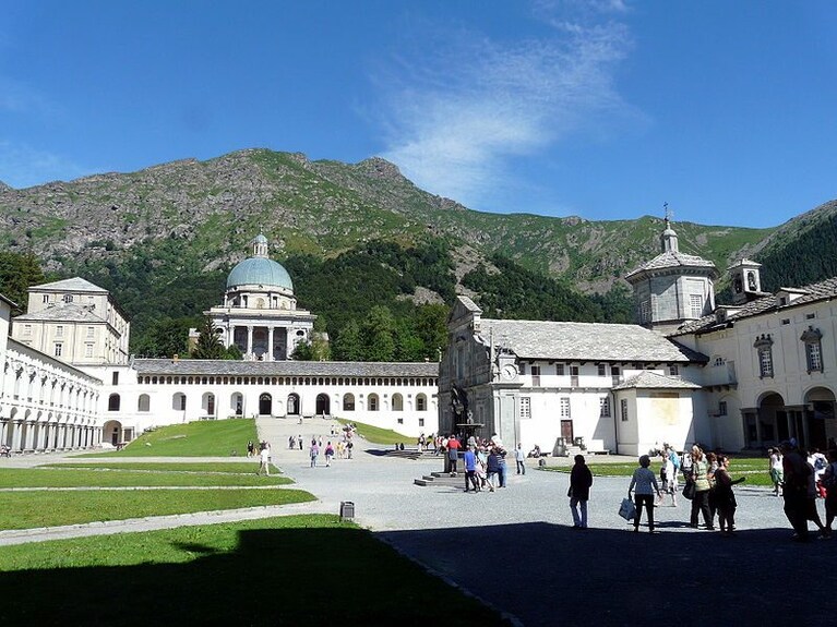 Santuario di Oropa-piazzale Sacro