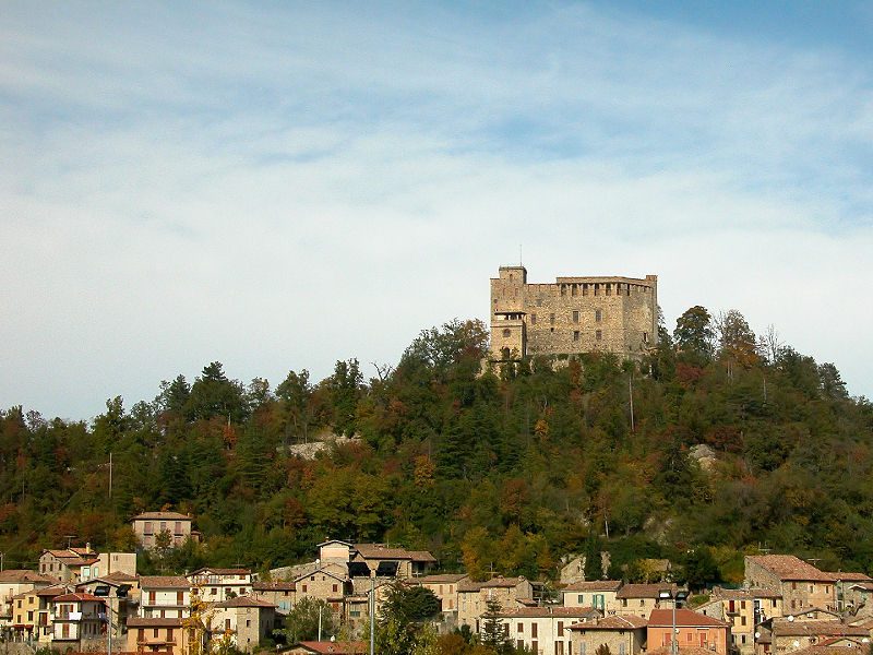 Zavattarello. Foto di <a href="https://it.wikipedia.org/wiki/File:ZavattarelloItaly.jpg" target="_blank" rel="nofollow noopener">Yoruno</a>