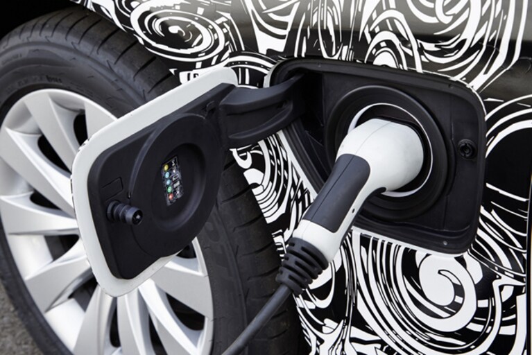 Sportello ricarica bmw serie 3 ibrida