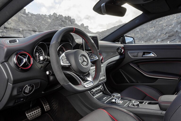 Interni Mercedes CLA 45 AMG Shooting Brake
