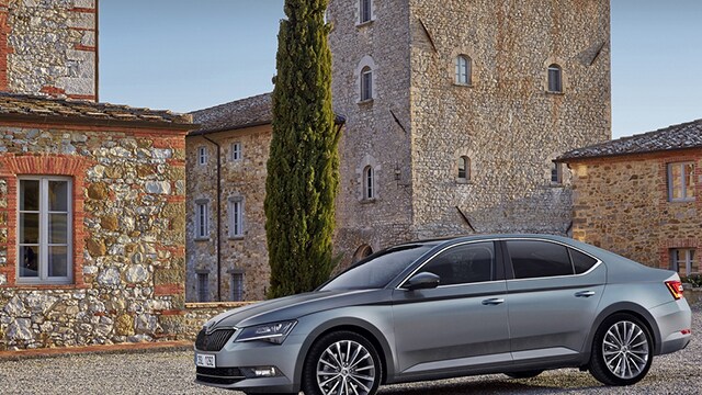 Skoda Superb Anteprima