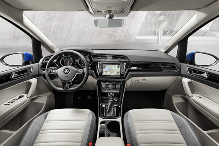 Nuova Volkswagen Touran 2016