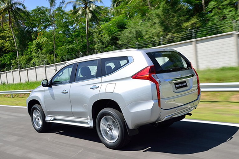 Mitsubishi Pajero Sport 2016