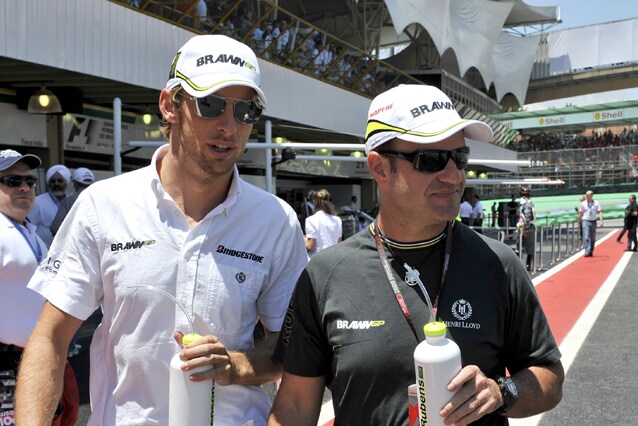 Jenson Button e Rubens Barrichello, compagni di team in Brawn Gp nel 2009