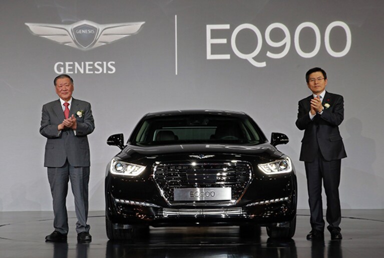Genesis G90