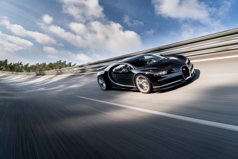 Bugatti Chiron 2016