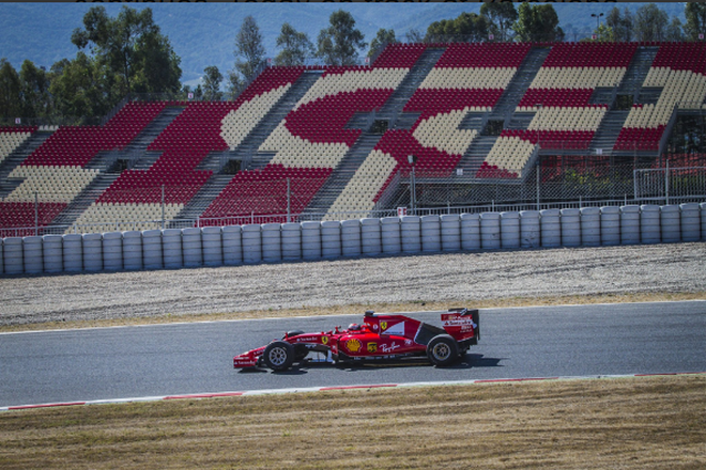 Raikkonen al volante della SF15-T nei test Pirelli - @Twitter Pirelli