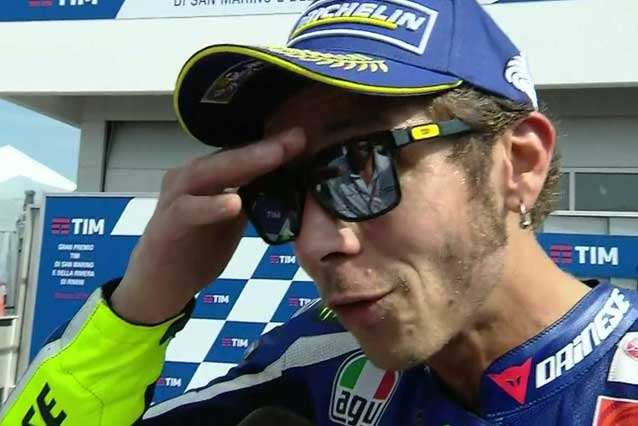 Valentino Rossi al parco chiuso dopo le qualifiche di Misano / MotoGp