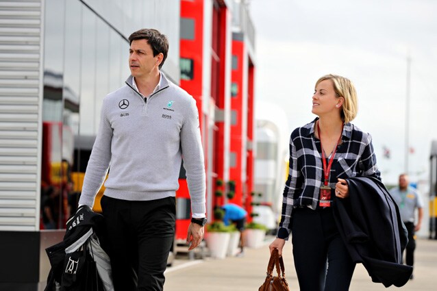 Toto Wolff in compagnia della moglie Susie – Getty Images