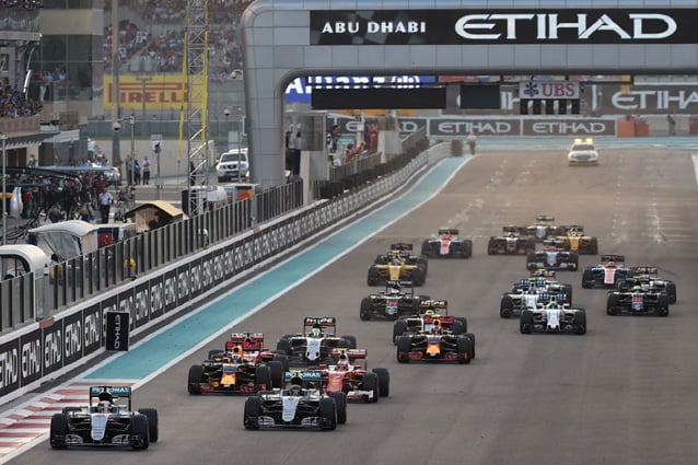 Le monoposto al via nel Gp di Abu Dhabi – Getty Images