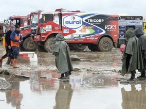 Bivacco allagato alla Dakar – Getty
