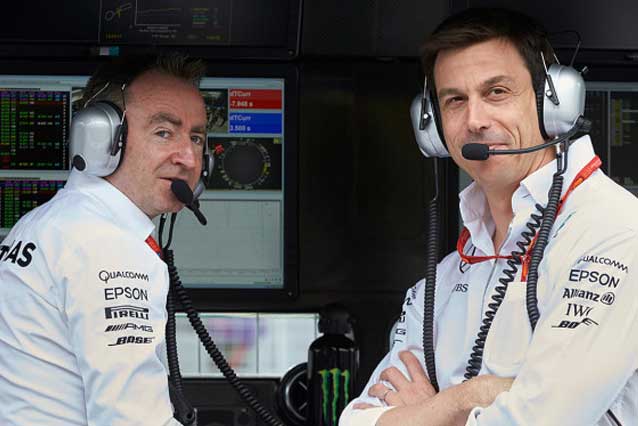 Paddy Lowe e Toto Wolff al muretto Mercedes / Mercedes AMG Petronas F1