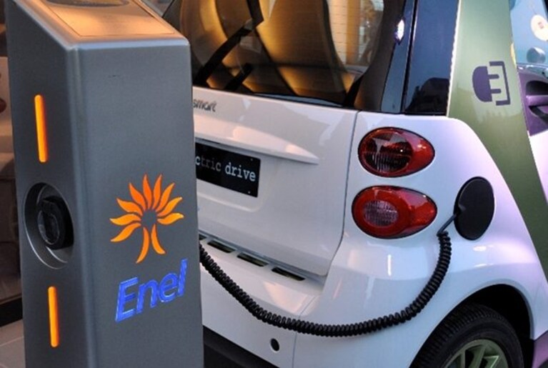 Ricarica auto elettrica