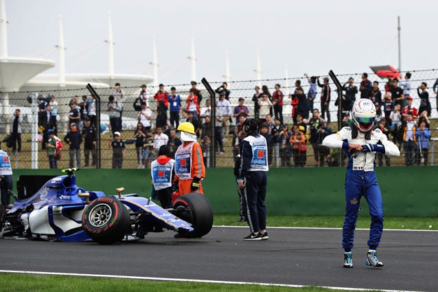 Antonio Giovinazzi dopo l’incidente – Getty Images