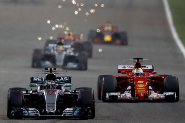 Mercedes e Ferrari in pista - Getty Images