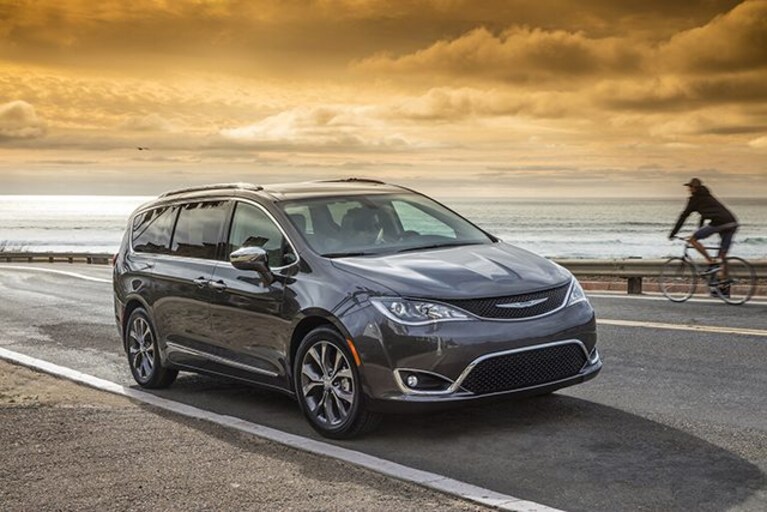 2017-chrysler-pacifica