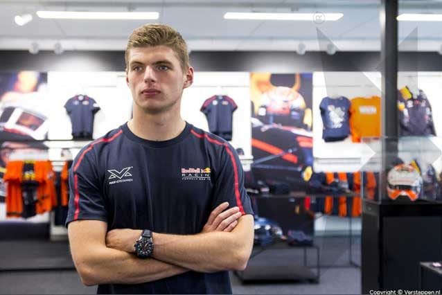 Max Verstappen nel suo primo store ufficiale in Olanda / verstappen.nl