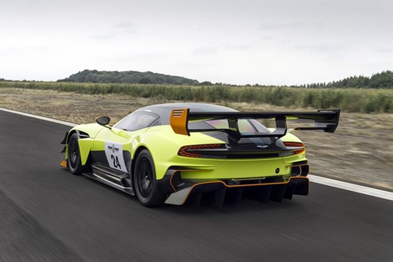 aston-martin-vulcan-amr-pro-1