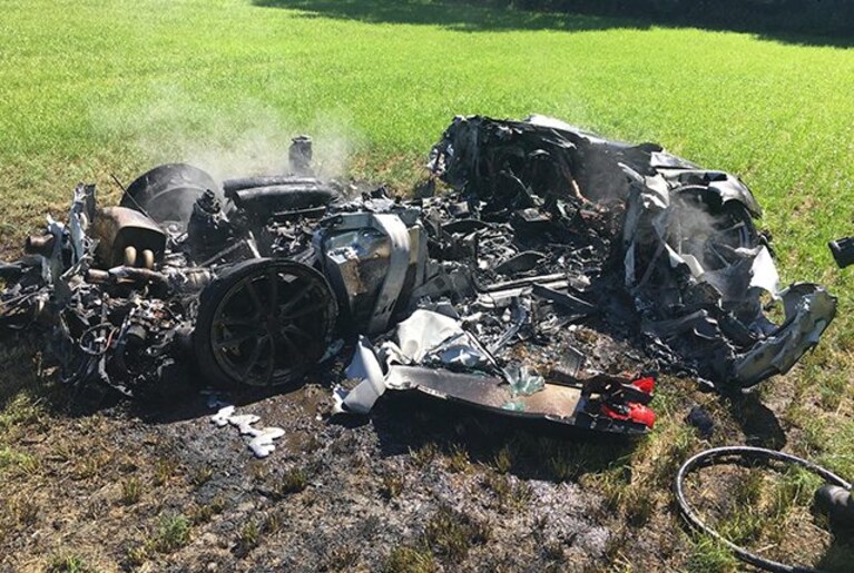 ferrari-f430-scuderia-incendiata