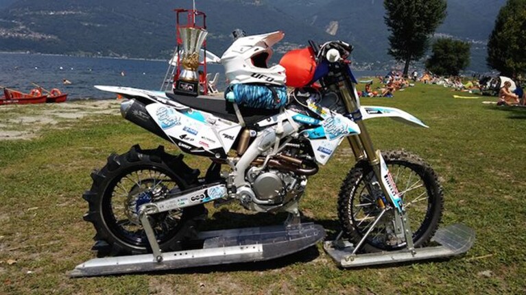 la-moto-di-luca-colombo